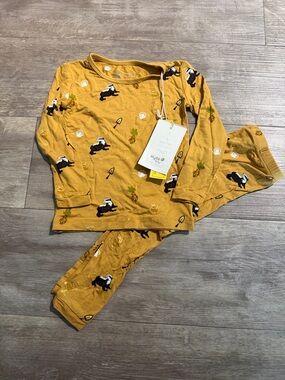 Kyte BABY Mustard Yellow hufflepuff Long Sleeve Kids Pajama Set